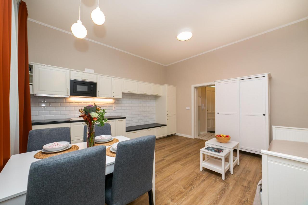 New Studio 3 - Self Check In, Parking Possible, Weekend Free Parking Bratislava Exterior photo